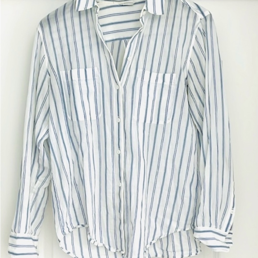 Club Monaco Classic White Striped Men's/womens Shirt.  Linen/cotton blend.